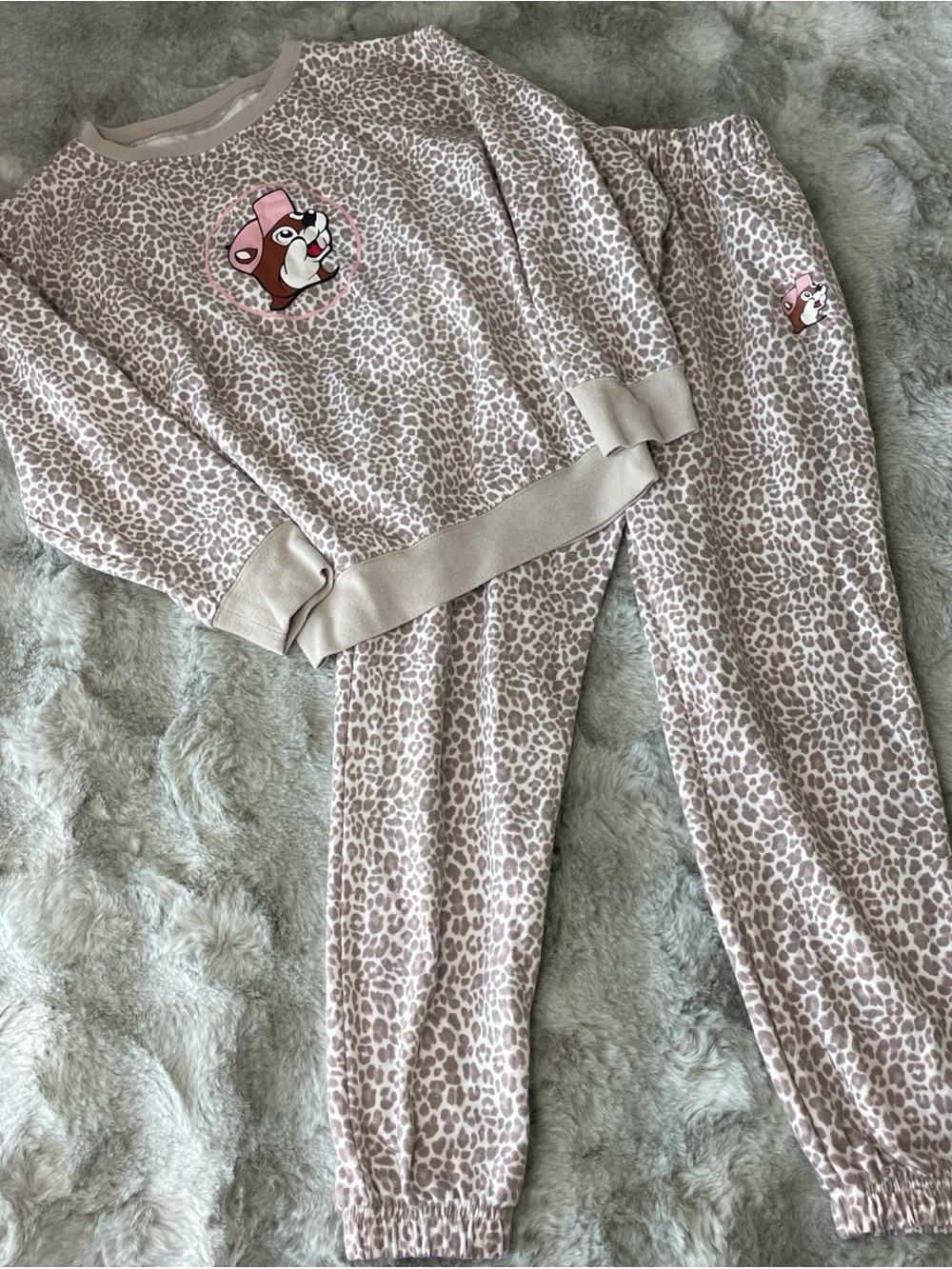 Girls' Buc-ees Beige Leopard Print Pajama Set with Pink Beaver Patch-0320